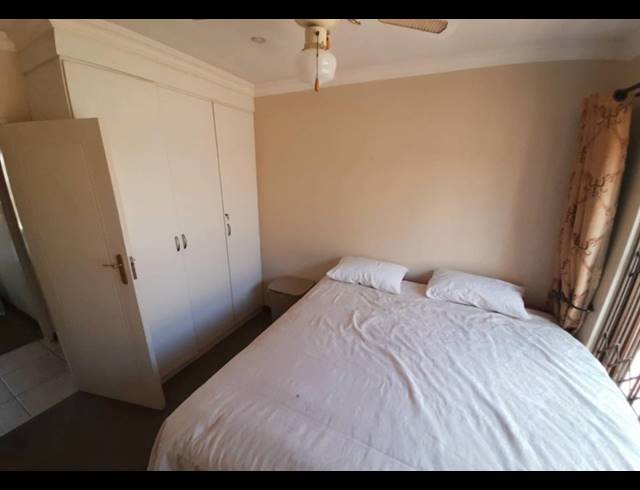 3 BEDROOM HOUSE FOR SALE IN HUGHES
